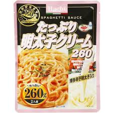 Hachi Spicy Cod Roe Cream Pasta Sauce / たっぷり明太子クリーム 260g - Konbiniya Japan Centre
